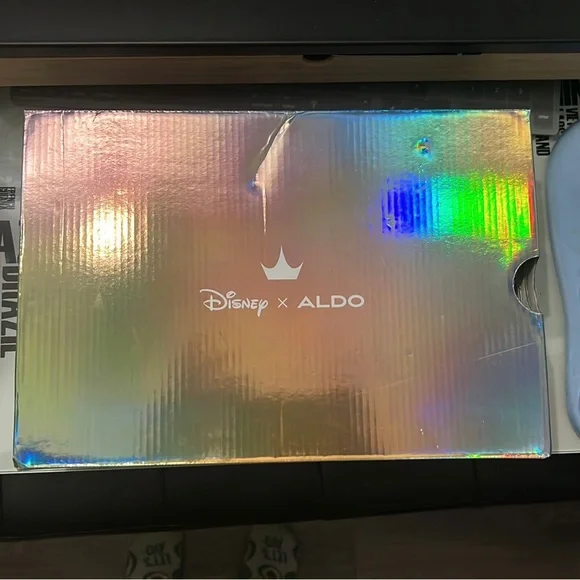 Aldo x Disney Collab, Snow Slippers 🍎 - Picture 4 of 5